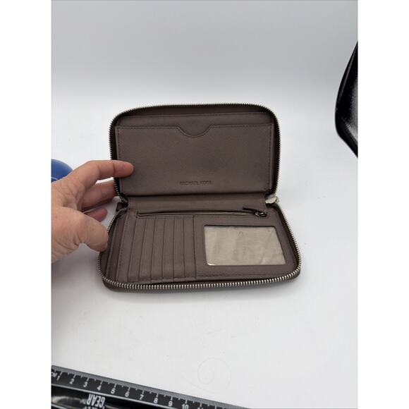 Michael Kors Jet Set Travel Wallet, Large Leather Continental- Brown Chocolate - Picture 6 of 10